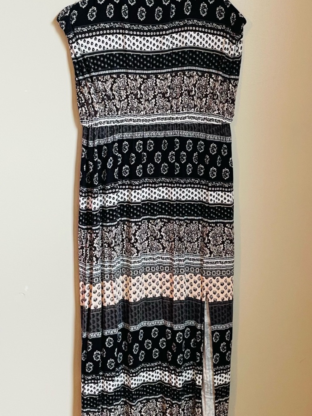 American Eagle Outfitters Black & White Strapless Printed Maxi Dress
